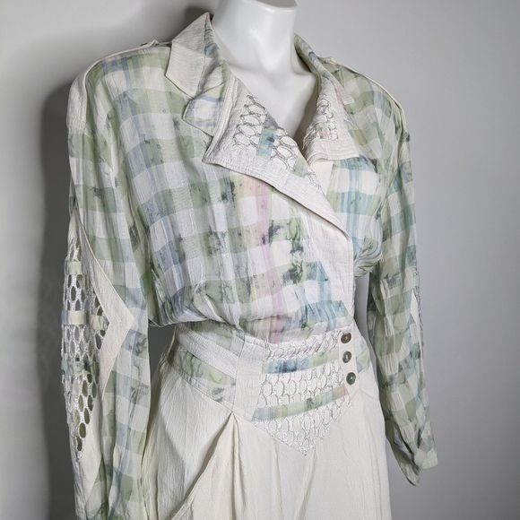 Vintage white green lace panel collared wrap style romper XS - Picture 2 of 13